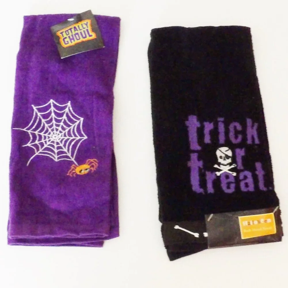 Bundle of 4 Halloween Themed Hand Towels Dish Towels NWT Good Witch Ghost